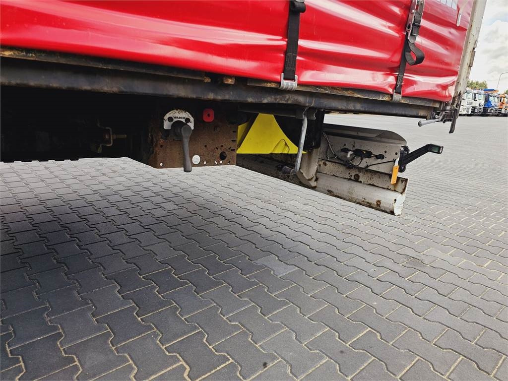 Leie Volvo FH13 XXL EURO 5 2011 + KRONE MEGA RAISE Volvo FH13 XXL EURO 5 2011 + KRONE MEGA RAISE: bilde 33 Leie Volvo FH13 XXL EURO 5 2011 + KRONE MEGA RAISE Volvo FH13 XXL EURO 5 2011 + KRONE MEGA RAISE: bilde 33