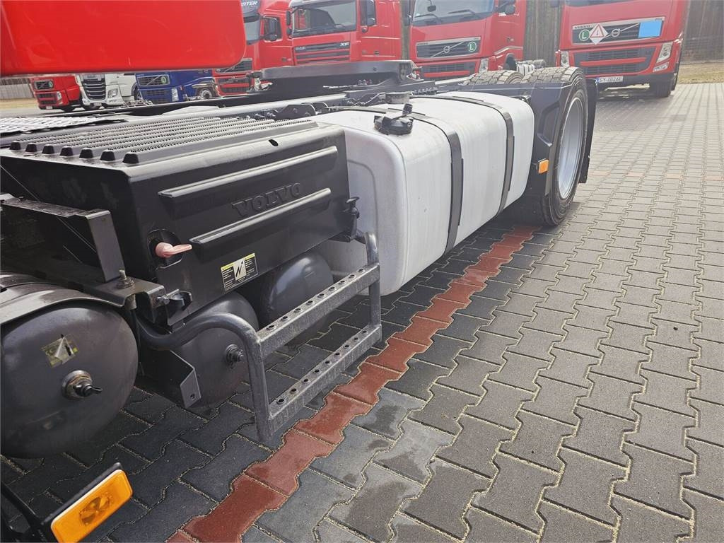 Leie Volvo FH13 XXL EURO 5 2011 + KRONE MEGA RAISE Volvo FH13 XXL EURO 5 2011 + KRONE MEGA RAISE: bilde 12 Leie Volvo FH13 XXL EURO 5 2011 + KRONE MEGA RAISE Volvo FH13 XXL EURO 5 2011 + KRONE MEGA RAISE: bilde 12