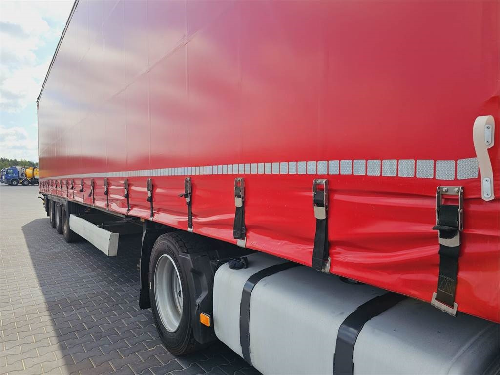 Leie Volvo FH13 XXL EURO 5 2011 + KRONE MEGA RAISE Volvo FH13 XXL EURO 5 2011 + KRONE MEGA RAISE: bilde 42 Leie Volvo FH13 XXL EURO 5 2011 + KRONE MEGA RAISE Volvo FH13 XXL EURO 5 2011 + KRONE MEGA RAISE: bilde 42