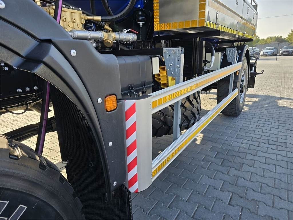 MAN TGM 4x4 GAMON PW8 for collecting liquid waste sepa - Utility-/ Spesiell maskin: bilde 4 MAN TGM 4x4 GAMON PW8 for collecting liquid waste sepa - Utility-/ Spesiell maskin: bilde 4