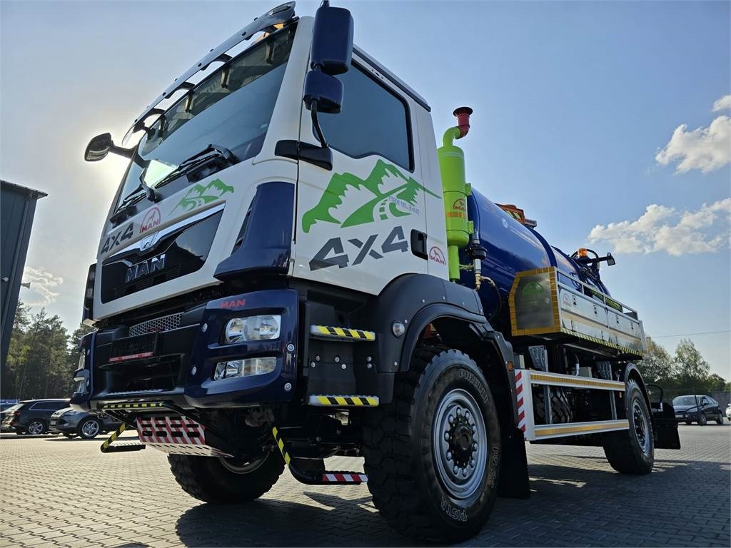 MAN TGM 4x4 GAMON PW8 for collecting liquid waste sepa - Utility-/ Spesiell maskin: bilde 2 MAN TGM 4x4 GAMON PW8 for collecting liquid waste sepa - Utility-/ Spesiell maskin: bilde 2