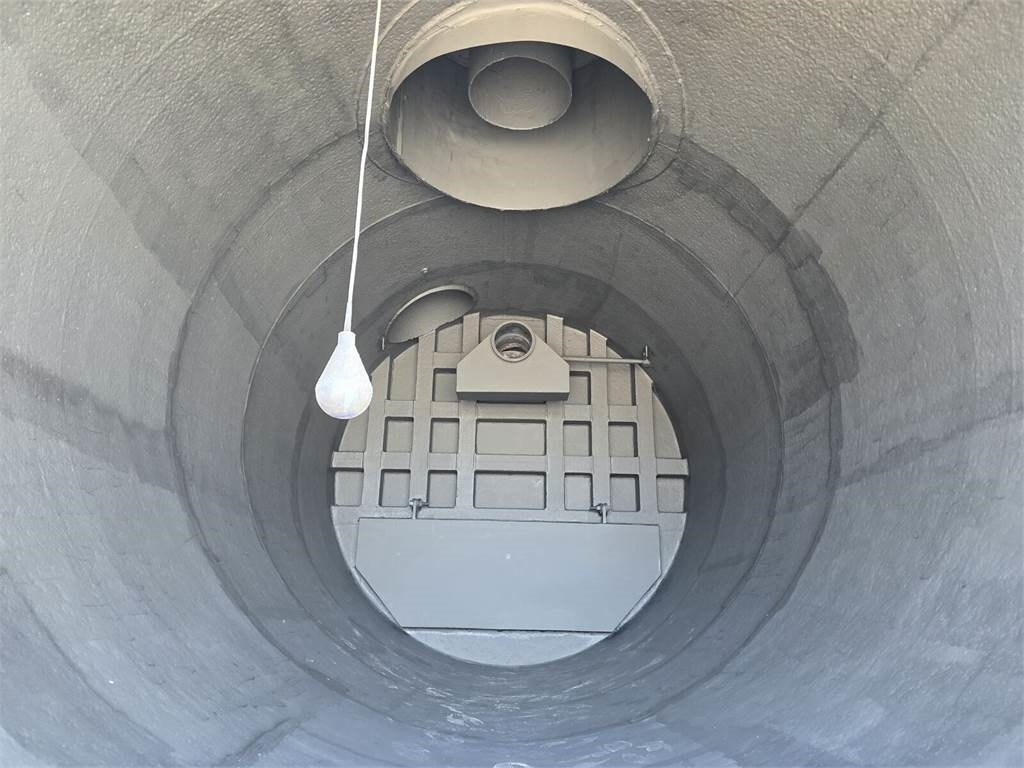 Volvo Disab Centurion vacuum suction loader - Vakuum lastebil: bilde 4 Volvo Disab Centurion vacuum suction loader - Vakuum lastebil: bilde 4