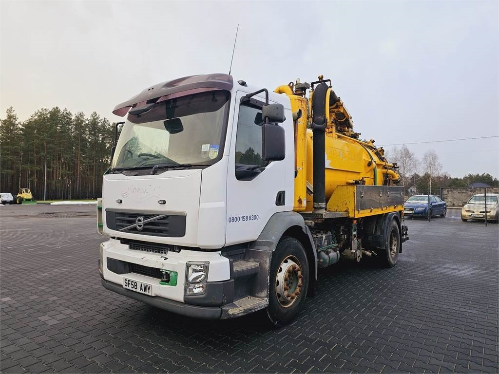 Volvo FULLER TANKERS 2008 WUKO for collecting liquid was - Vakuum lastebil: bilde 3 Volvo FULLER TANKERS 2008 WUKO for collecting liquid was - Vakuum lastebil: bilde 3