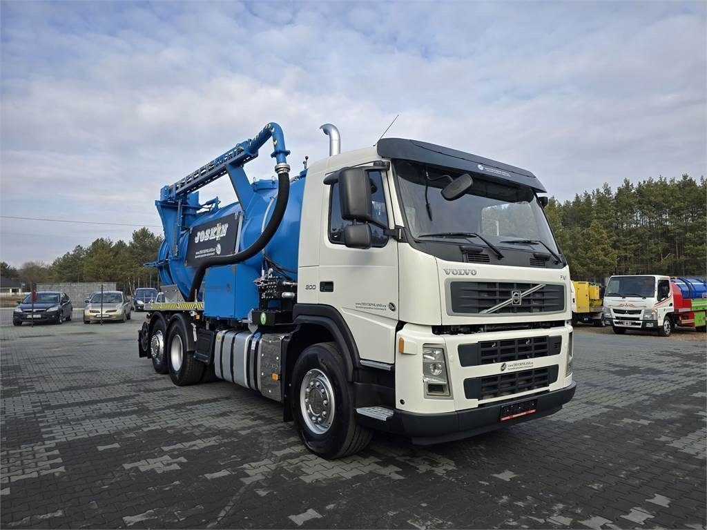 Volvo JOSKIN WUKO FOR CLEANING COMBI - Vakuum lastebil: bilde 2 Volvo JOSKIN WUKO FOR CLEANING COMBI - Vakuum lastebil: bilde 2