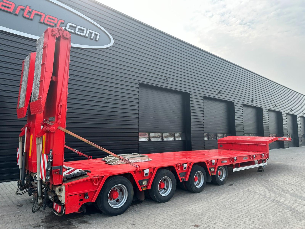 Goldhofer Tieflader / Zwangslenkung / ausziehbar Goldhofer Tieflader / Zwangslenkung / ausziehbar - Lavloader semitrailer: bilde 2 Goldhofer Tieflader / Zwangslenkung / ausziehbar Goldhofer Tieflader / Zwangslenkung / ausziehbar - Lavloader semitrailer: bilde 2