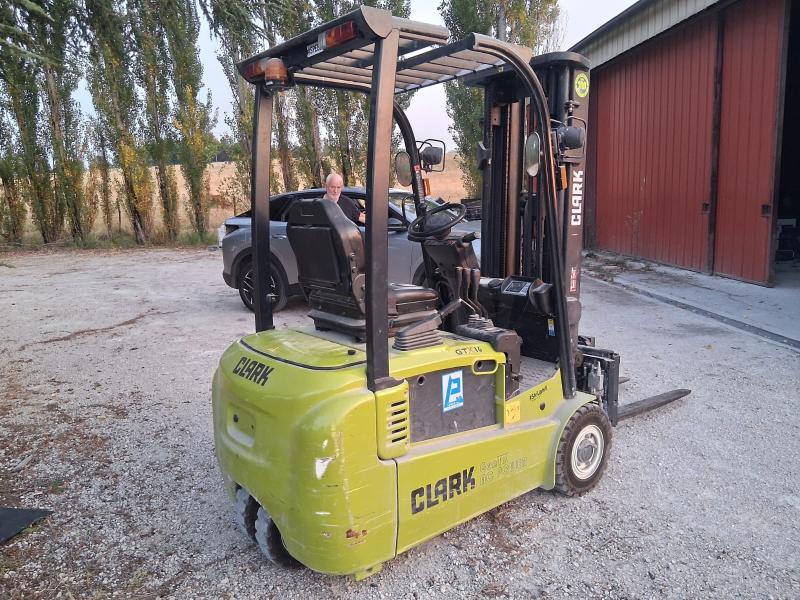 Clark GTX16 - El-truck: bilde 3 Clark GTX16 - El-truck: bilde 3