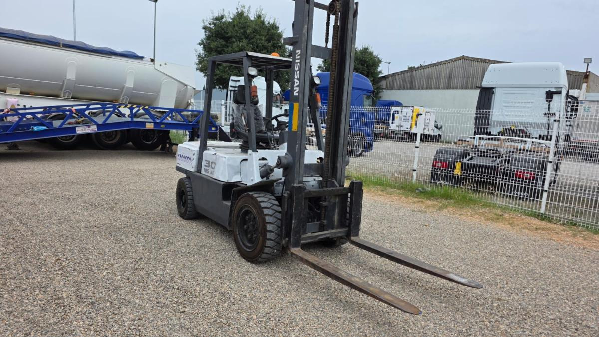 Nissan YGJ02 A30 - Dieseltruck: bilde 5 Nissan YGJ02 A30 - Dieseltruck: bilde 5