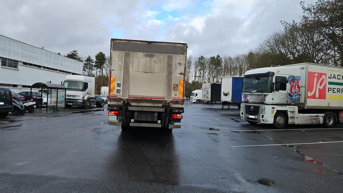 Scania P 370 - Lastebil med kjøl: bilde 4 Scania P 370 - Lastebil med kjøl: bilde 4