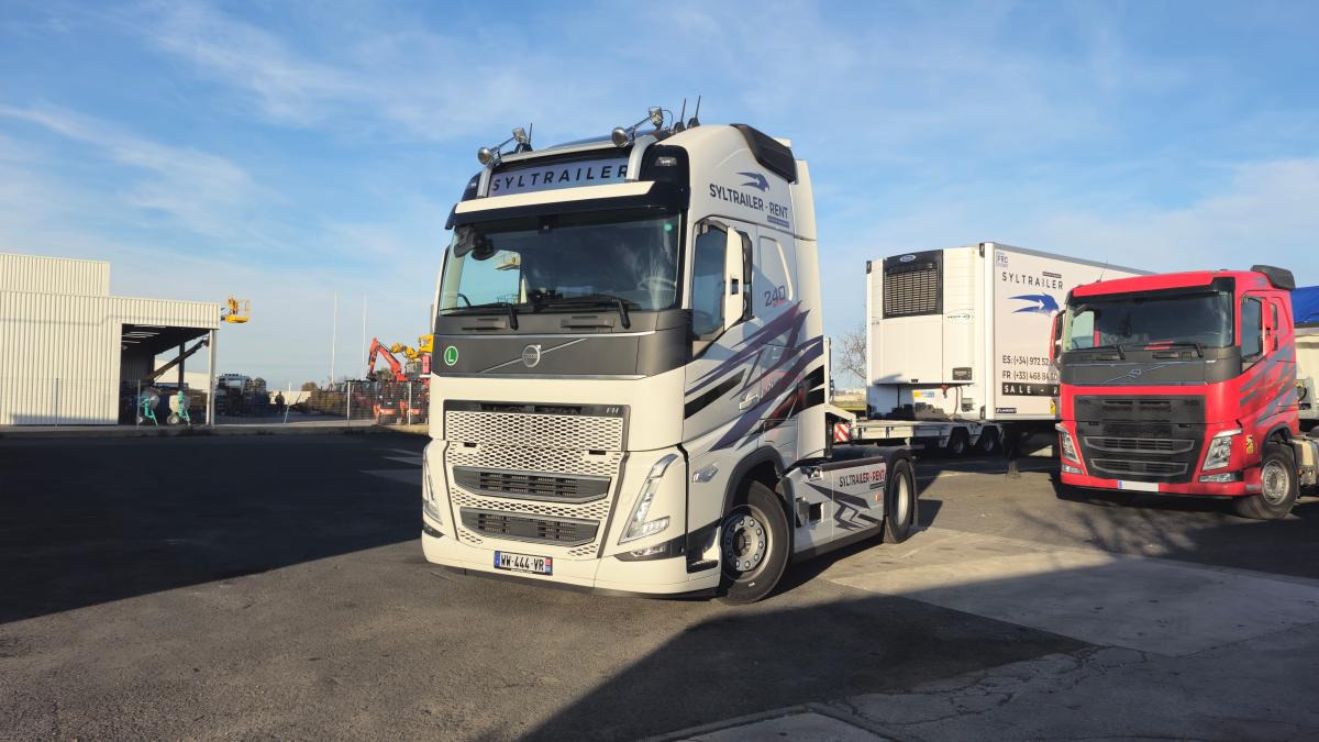 Volvo FH 500 AERO Globetrotter XXL (Location / Rent) - Trekkvogn: bilde 3 Volvo FH 500 AERO Globetrotter XXL (Location / Rent) - Trekkvogn: bilde 3