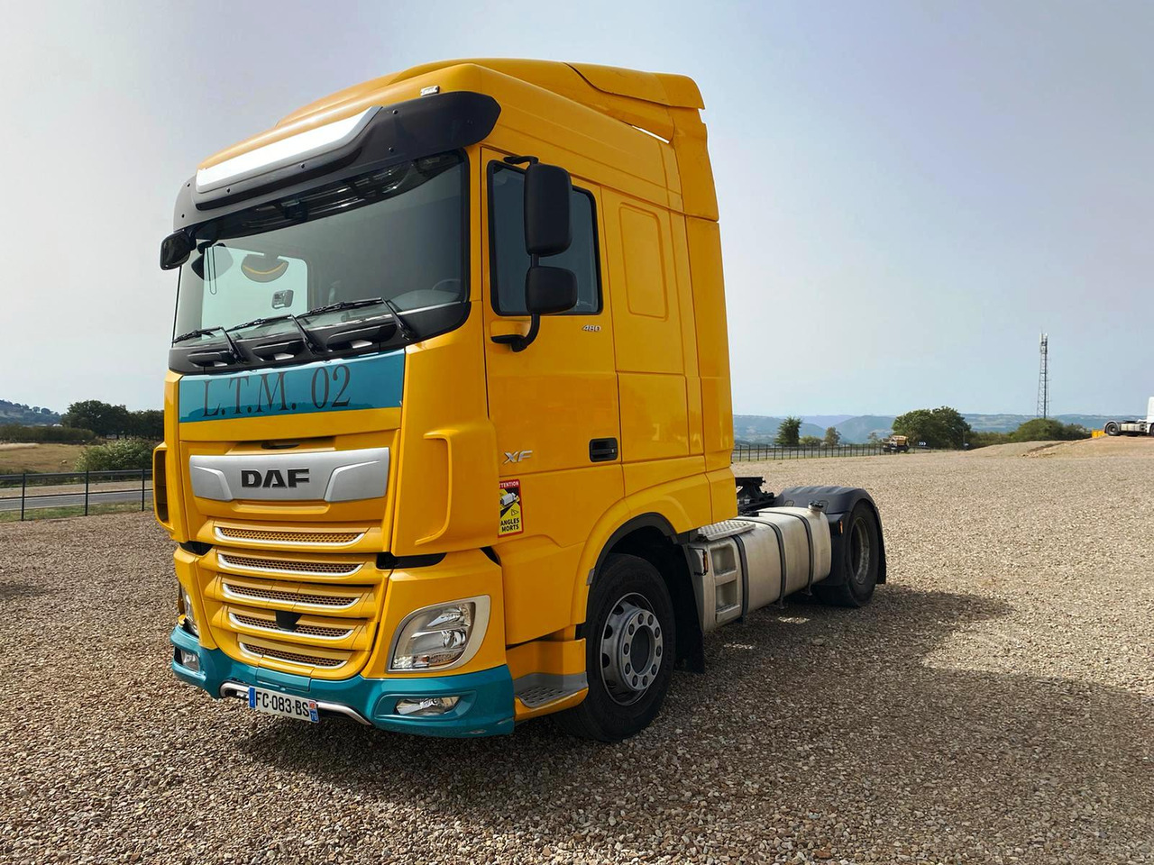 DAF 480 Space Cab - Trekkvogn: bilde 1 DAF 480 Space Cab - Trekkvogn: bilde 1