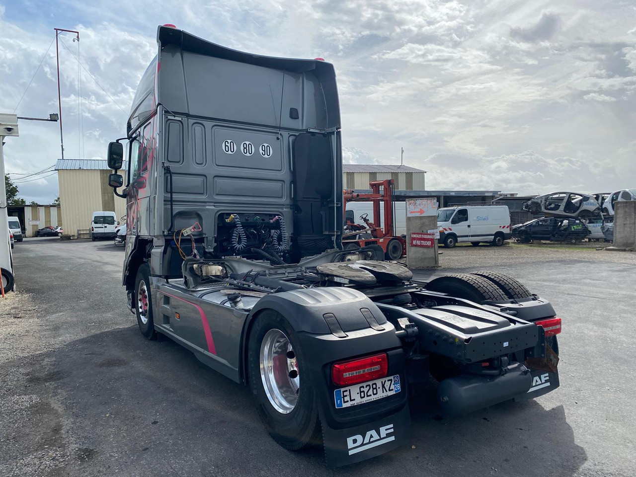 DAF XF 510 Super Space Cab - Trekkvogn: bilde 4 DAF XF 510 Super Space Cab - Trekkvogn: bilde 4
