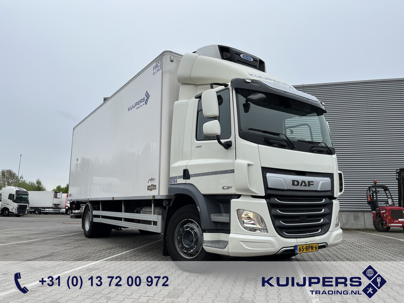 DAF CF 260 FA / Carrier Koeler - 30 gr / Chereau Frigobox / Laadklep 2000 kg - Lastebil med kjøl: bilde 1 DAF CF 260 FA / Carrier Koeler - 30 gr / Chereau Frigobox / Laadklep 2000 kg - Lastebil med kjøl: bilde 1