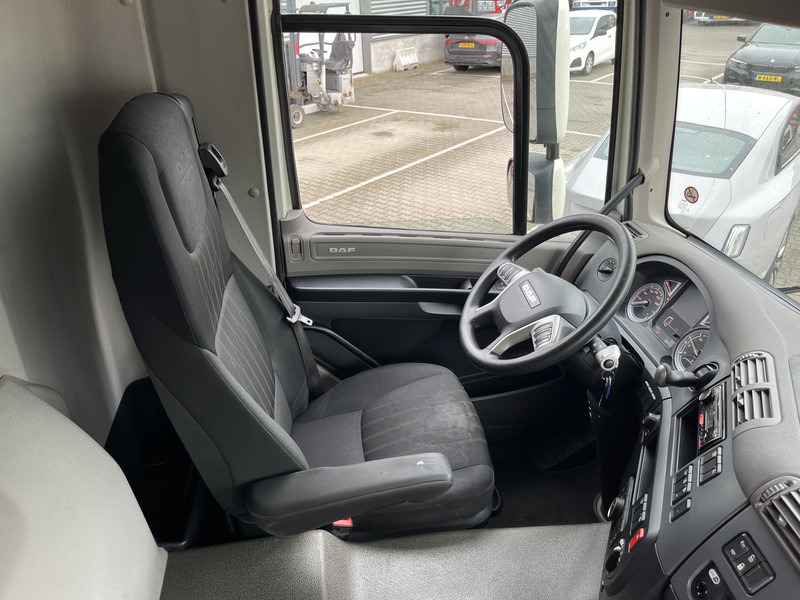 DAF CF 260 FA / Carrier Koeler - 30 gr / Chereau Frigobox / Laadklep 2000 kg - Lastebil med kjøl: bilde 3 DAF CF 260 FA / Carrier Koeler - 30 gr / Chereau Frigobox / Laadklep 2000 kg - Lastebil med kjøl: bilde 3
