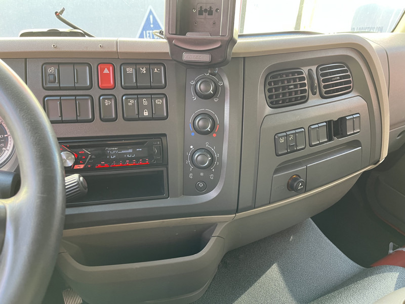 DAF LF 210 FA / 12 Ton / 396 dkm / Box / Loadlift / NL Truck - Skapbil: bilde 5 DAF LF 210 FA / 12 Ton / 396 dkm / Box / Loadlift / NL Truck - Skapbil: bilde 5