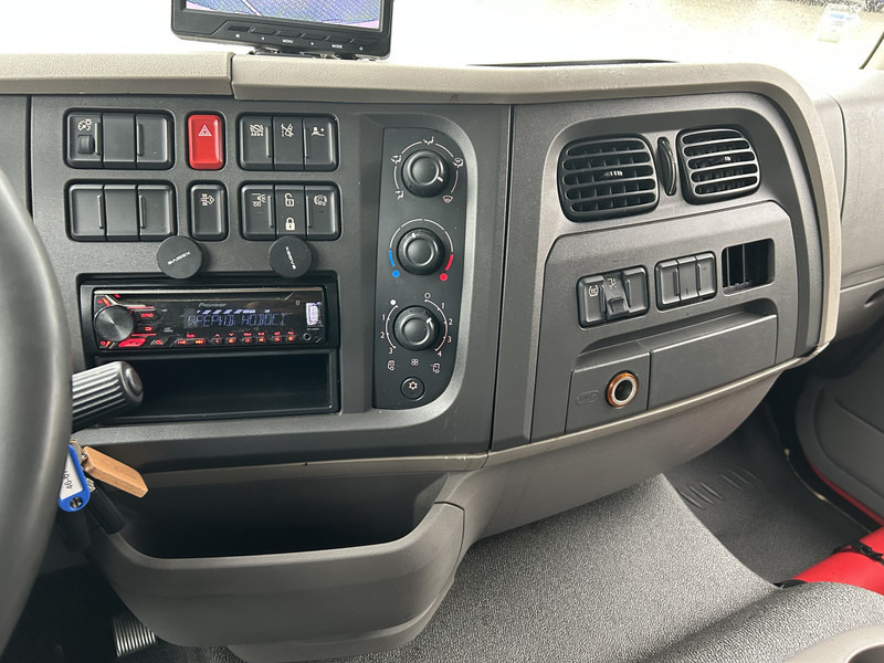 DAF LF 210 FA / 12 Ton / 450 dkm / Tacho V2 / Box / Laadklep / APK TUV 09-26 - Skapbil: bilde 5 DAF LF 210 FA / 12 Ton / 450 dkm / Tacho V2 / Box / Laadklep / APK TUV 09-26 - Skapbil: bilde 5