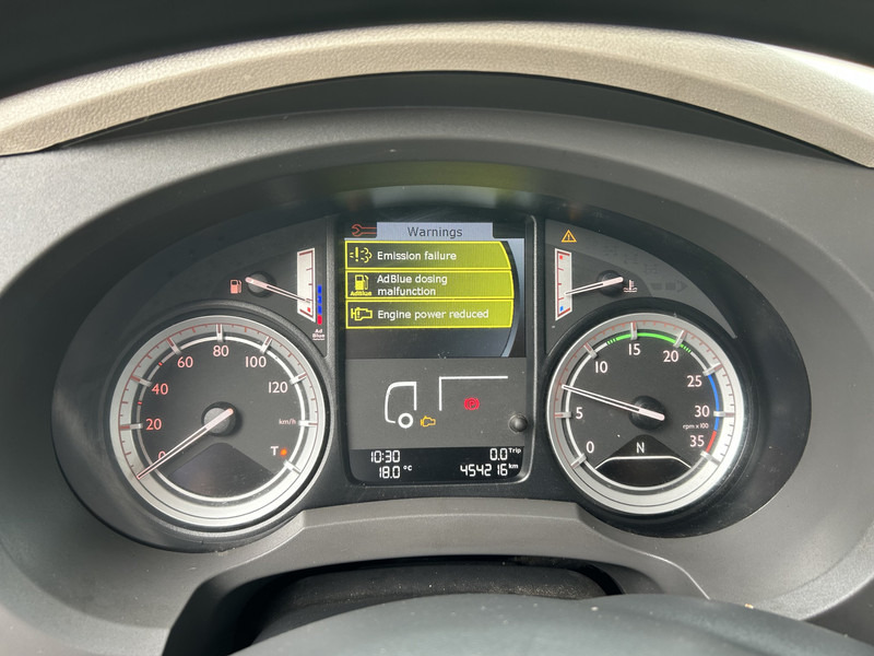 DAF LF 210 FA / 12 Ton / 454 dkm / Pritsch-Plane / LBW / NL Truck - Kapellbil: bilde 4 DAF LF 210 FA / 12 Ton / 454 dkm / Pritsch-Plane / LBW / NL Truck - Kapellbil: bilde 4