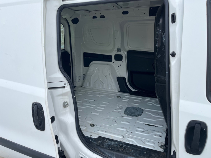 Fiat Dobló Cargo 1.3 MultiJet / NL Van - Små varebil: bilde 3 Fiat Dobló Cargo 1.3 MultiJet / NL Van - Små varebil: bilde 3