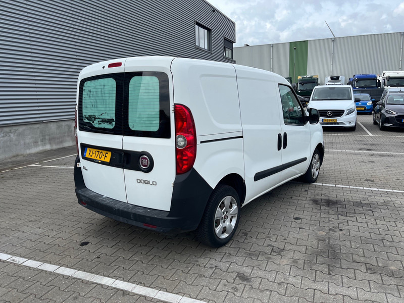 Fiat Dobló Cargo 1.3 MultiJet / NL Van - Små varebil: bilde 4 Fiat Dobló Cargo 1.3 MultiJet / NL Van - Små varebil: bilde 4