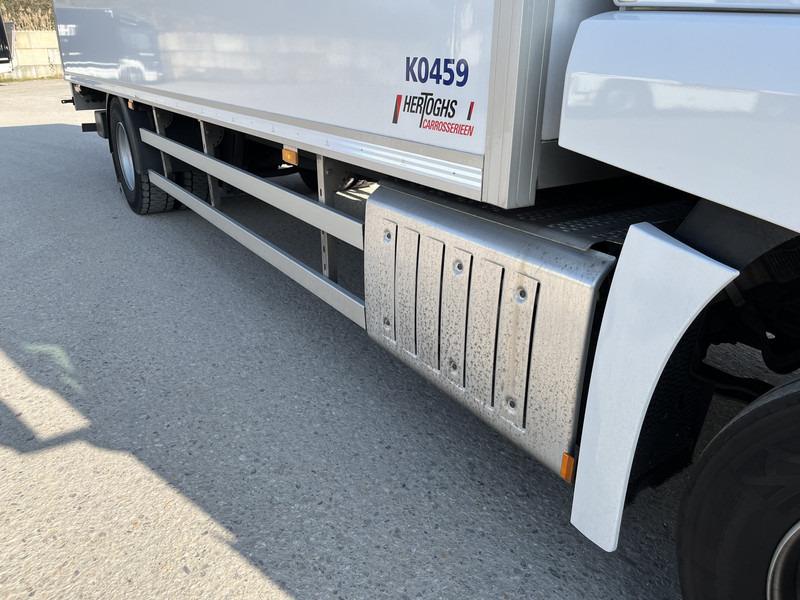Leie Mercedes-Benz Actros 2124 / 2023 / 18 Ton / Box / Laadklep Mercedes-Benz Actros 2124 / 2023 / 18 Ton / Box / Laadklep: bilde 17 Leie Mercedes-Benz Actros 2124 / 2023 / 18 Ton / Box / Laadklep Mercedes-Benz Actros 2124 / 2023 / 18 Ton / Box / Laadklep: bilde 17