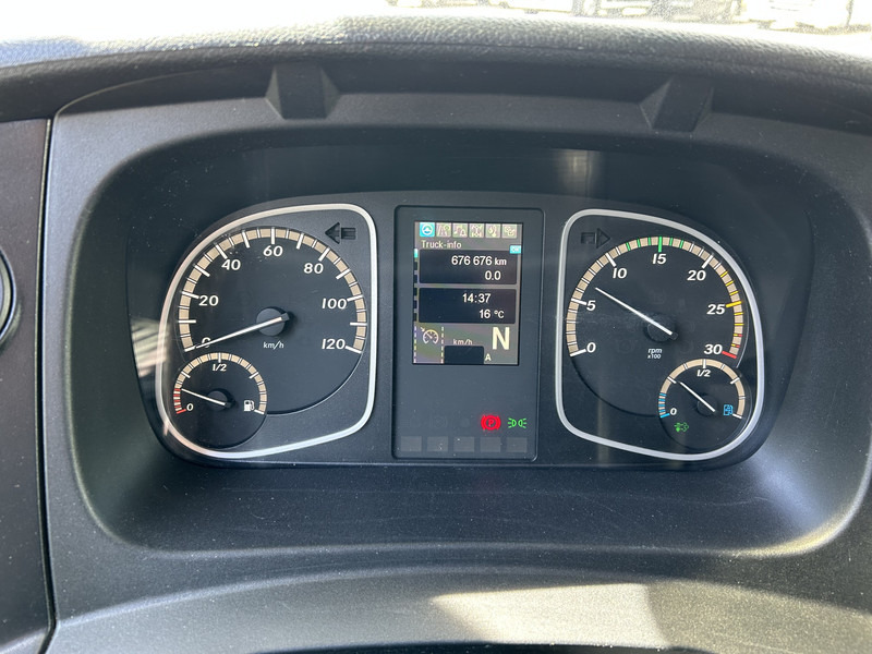 Mercedes-Benz Atego 818 / 8 Ton / 676 dkm / Box / Laadklep / APK TUV 03-26 - Skapbil: bilde 4 Mercedes-Benz Atego 818 / 8 Ton / 676 dkm / Box / Laadklep / APK TUV 03-26 - Skapbil: bilde 4