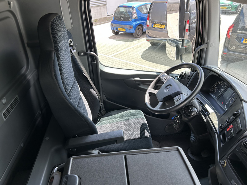 Mercedes-Benz Atego 818 / 8 Ton / 676 dkm / Box / Laadklep / APK TUV 03-26 - Skapbil: bilde 3 Mercedes-Benz Atego 818 / 8 Ton / 676 dkm / Box / Laadklep / APK TUV 03-26 - Skapbil: bilde 3