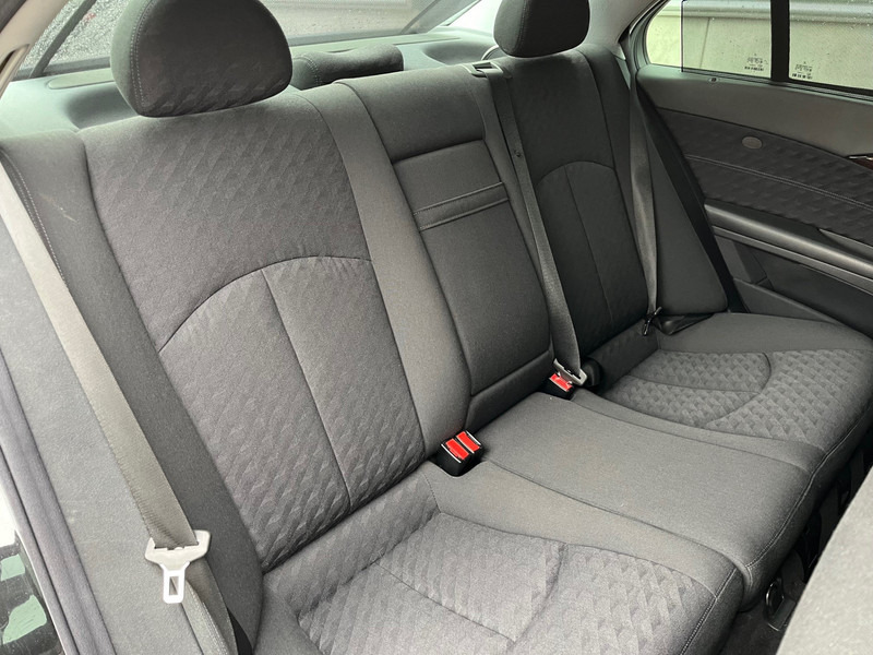 Mercedes-Benz E-Klasse / Limousine / 240 Avantgarde / 4-Matic / 8-pers / APK/TUV 09-2026 / - Sedan: bilde 4 Mercedes-Benz E-Klasse / Limousine / 240 Avantgarde / 4-Matic / 8-pers / APK/TUV 09-2026 / - Sedan: bilde 4