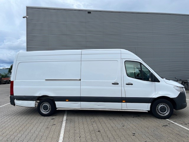Mercedes-Benz Sprinter 315 1.9 CDI / L4 H2 / Automatic / APK-TUV 04-26 - Kassebil: bilde 2 Mercedes-Benz Sprinter 315 1.9 CDI / L4 H2 / Automatic / APK-TUV 04-26 - Kassebil: bilde 2
