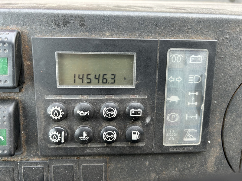 Terberg YT 180 / BDF Umsetzer / Wechselhubwagen / Terminal Truck / Mercedes Motor - Container-transport/ Vekselflak lastebil: bilde 4 Terberg YT 180 / BDF Umsetzer / Wechselhubwagen / Terminal Truck / Mercedes Motor - Container-transport/ Vekselflak lastebil: bilde 4