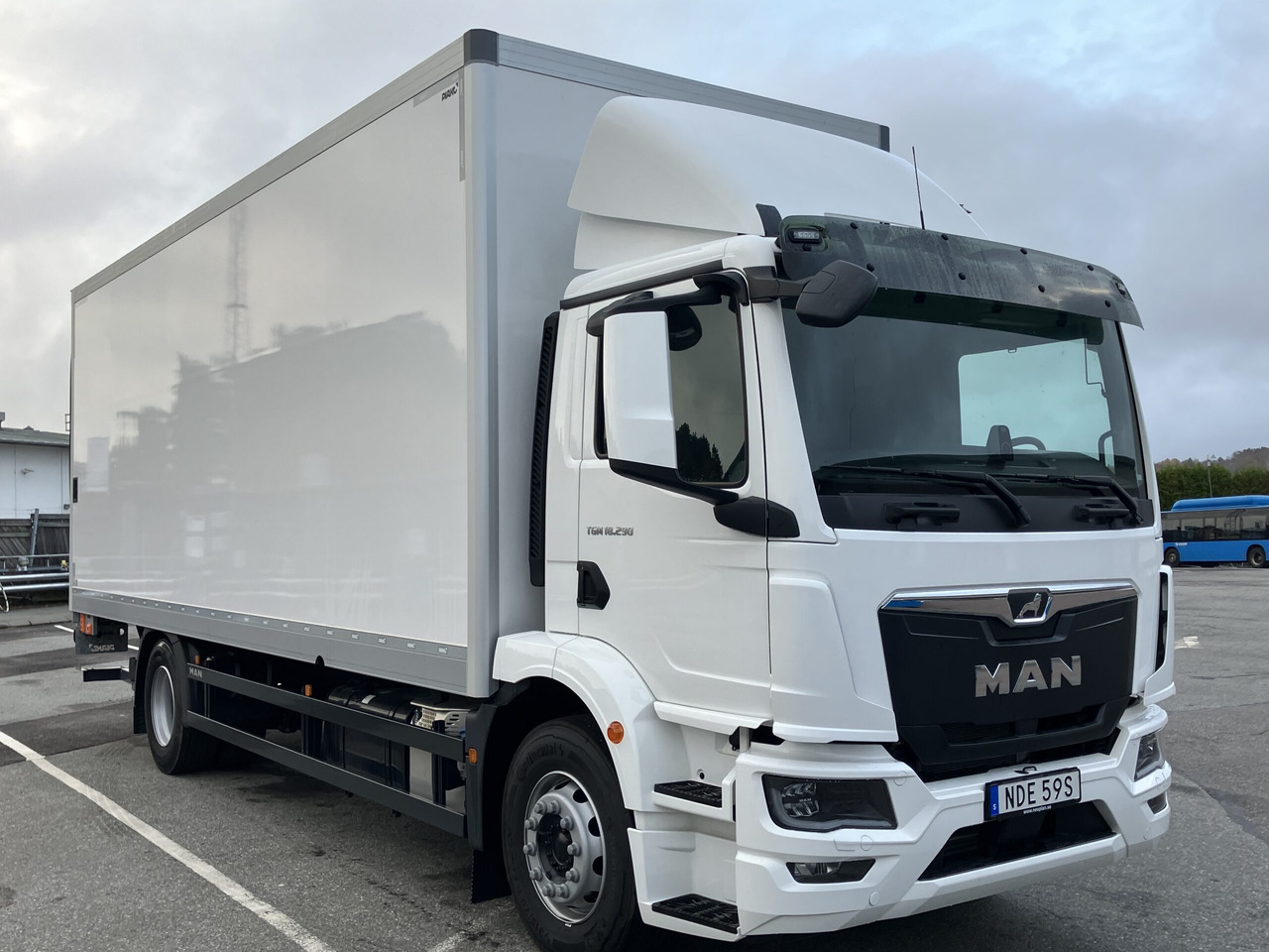 TGM 18.290 4×2 LL 18-ppl ÖBS - Skapbil: bilde 2 TGM 18.290 4×2 LL 18-ppl ÖBS - Skapbil: bilde 2