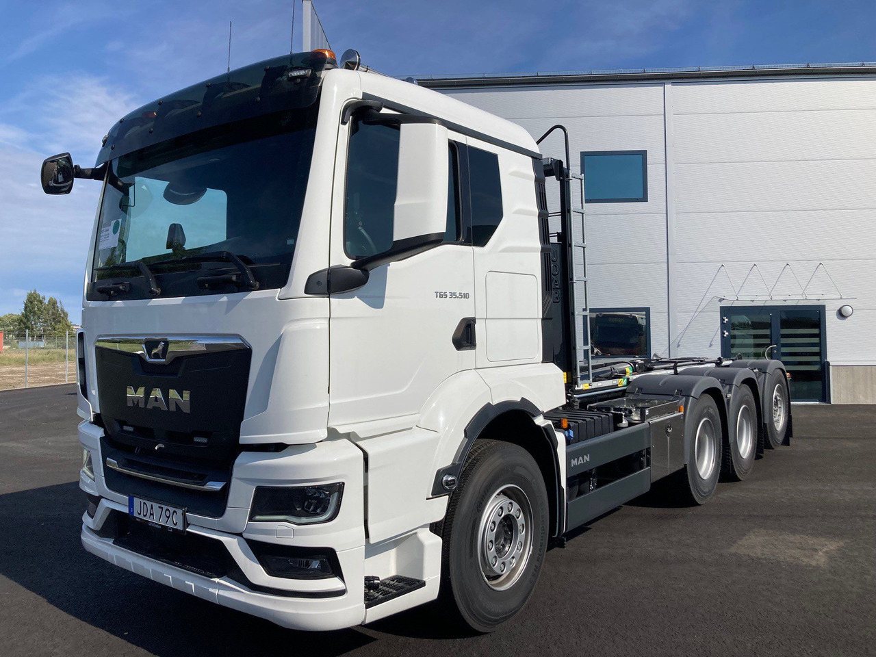 TGS 35.510 8×4-4 JOAB Lastväxlare - Krokbil: bilde 1 TGS 35.510 8×4-4 JOAB Lastväxlare - Krokbil: bilde 1