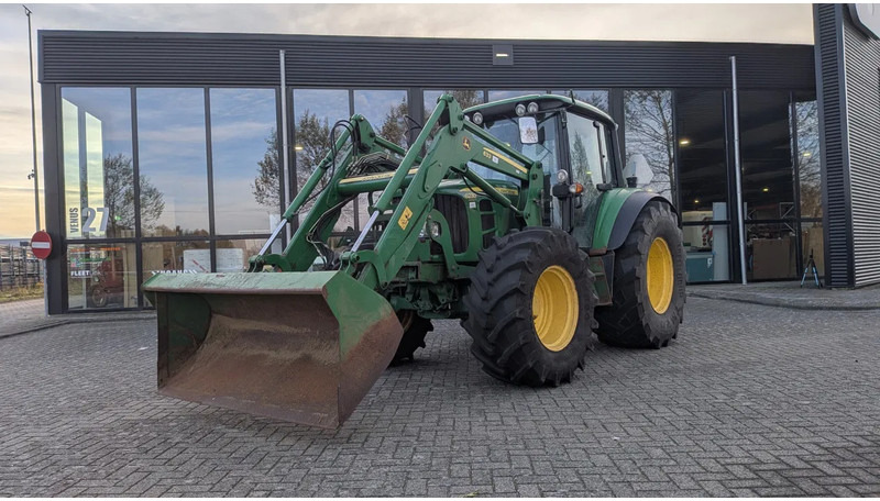 John Deere 6230 PREMIUM 6230 PREMIUM - Traktor: bilde 2 John Deere 6230 PREMIUM 6230 PREMIUM - Traktor: bilde 2