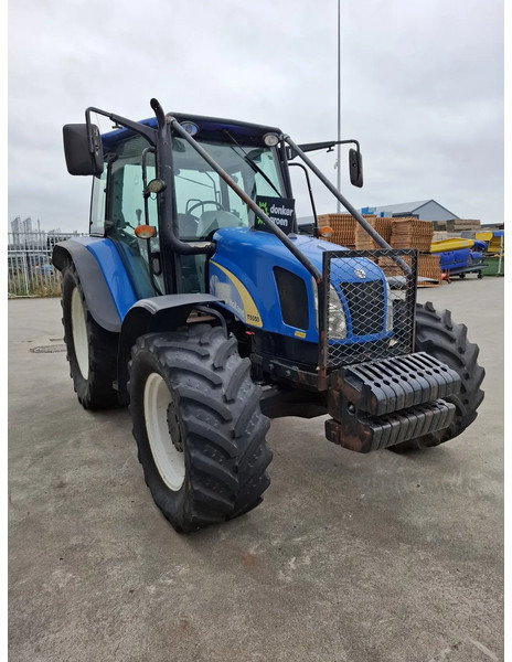 New Holland T5050 T5050 - Traktor: bilde 4 New Holland T5050 T5050 - Traktor: bilde 4
