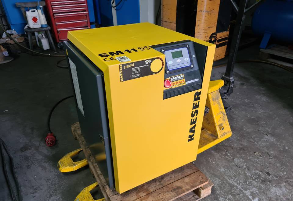 Kompresor śrubowy KAESER SM 11 7,5 kw - Luftkompressor: bilde 3 Kompresor śrubowy KAESER SM 11 7,5 kw - Luftkompressor: bilde 3