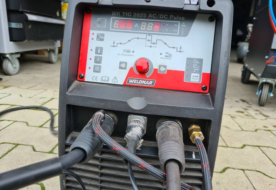 Spawarka Tig WELDKAR WK 2025 AC/DC Puls, 200A - Sveiseutstyr: bilde 1 Spawarka Tig WELDKAR WK 2025 AC/DC Puls, 200A - Sveiseutstyr: bilde 1