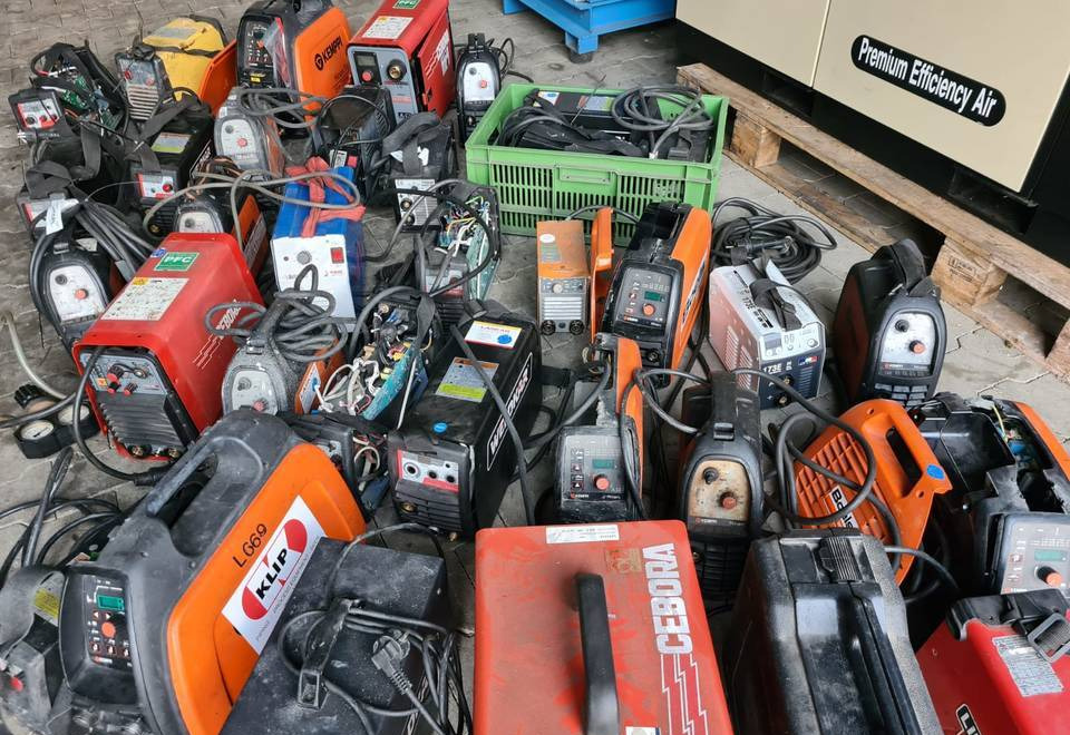 Spawarki invertorowe, używane, uszkodzone - Sveiseutstyr: bilde 1 Spawarki invertorowe, używane, uszkodzone - Sveiseutstyr: bilde 1