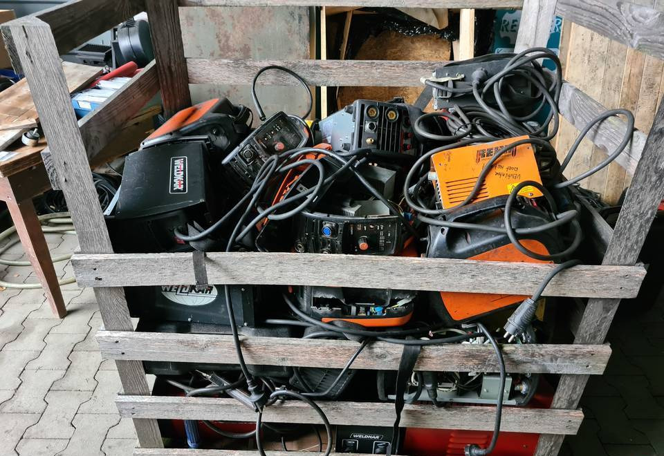 Spawarki invertorowe, używane, uszkodzone - Sveiseutstyr: bilde 4 Spawarki invertorowe, używane, uszkodzone - Sveiseutstyr: bilde 4