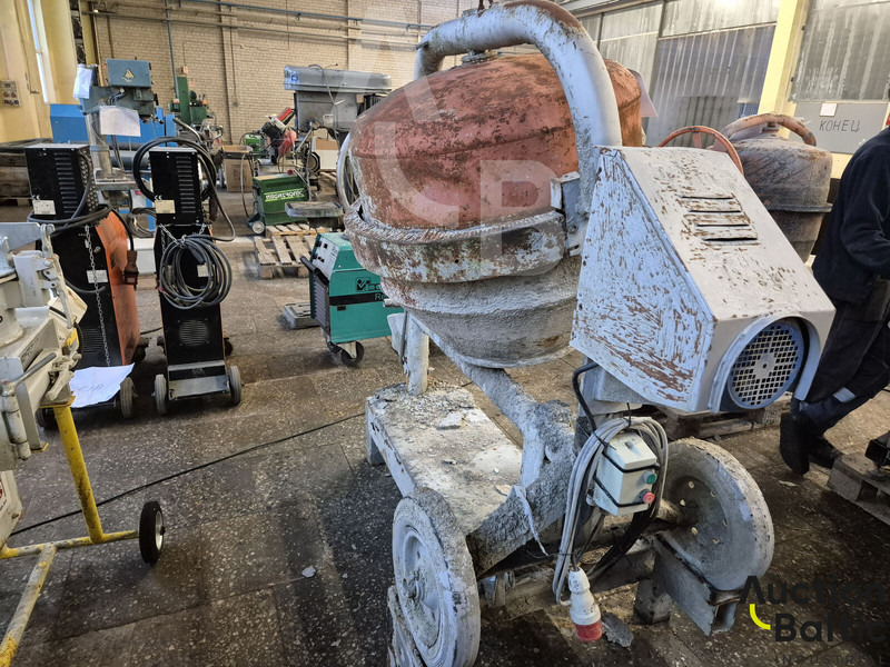 Concrete mixer - Betongblander: bilde 3 Concrete mixer - Betongblander: bilde 3
