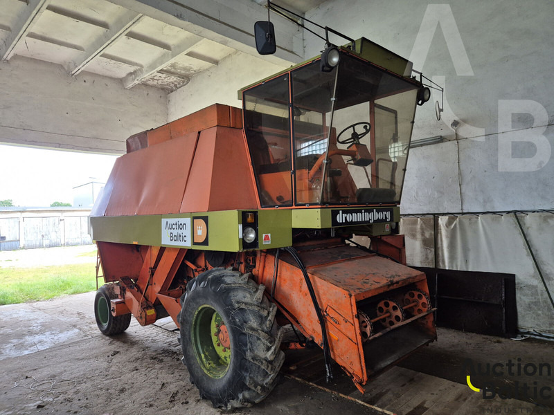 Dronningborg D1900 - Skurtresker: bilde 1 Dronningborg D1900 - Skurtresker: bilde 1