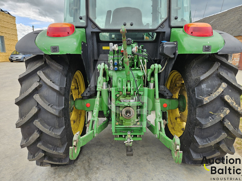 Traktor John Deere 5100 R: bilde 6