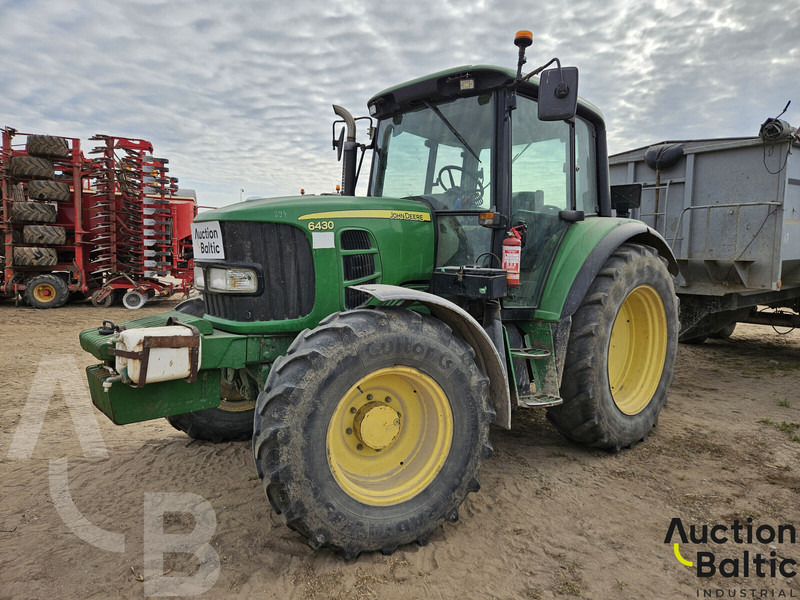 John Deere 6430 - Traktor: bilde 2 John Deere 6430 - Traktor: bilde 2