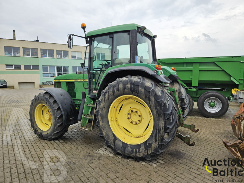 John Deere 6810 - Traktor: bilde 3 John Deere 6810 - Traktor: bilde 3