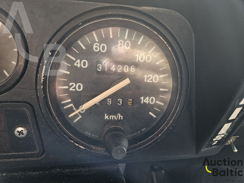 Land Rover Defender 90 - SUV: bilde 5 Land Rover Defender 90 - SUV: bilde 5