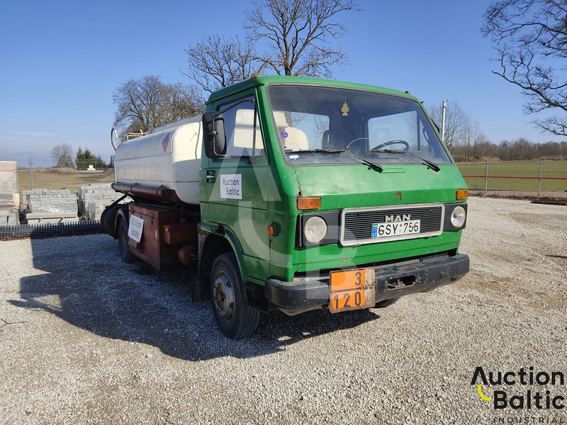 MAN 8.136 - Tankbil: bilde 2 MAN 8.136 - Tankbil: bilde 2