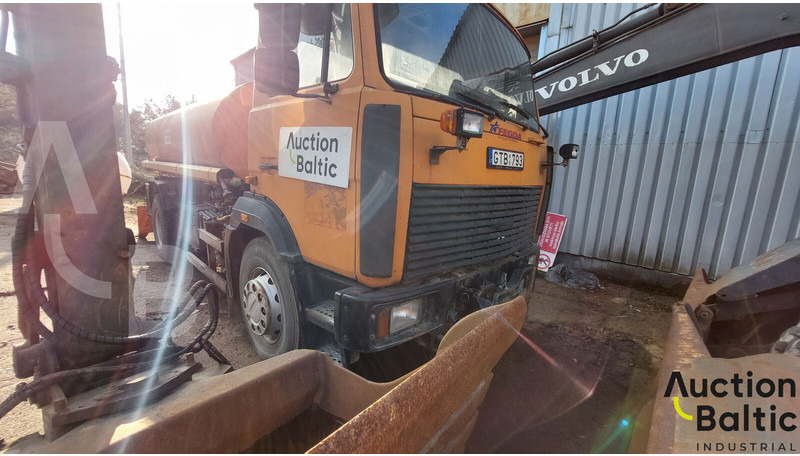 Maz 533731 - Tankbil: bilde 2 Maz 533731 - Tankbil: bilde 2