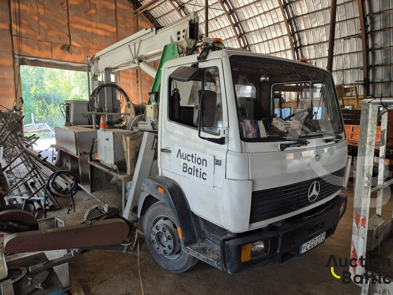 Mercedes-Benz 1114 - Billift: bilde 2 Mercedes-Benz 1114 - Billift: bilde 2