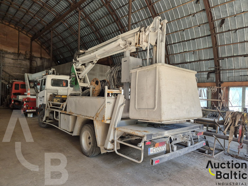 Mercedes-Benz 1114 - Billift: bilde 3 Mercedes-Benz 1114 - Billift: bilde 3