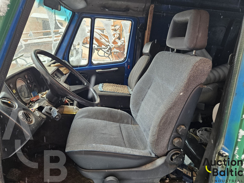 Mercedes-Benz 207D - Små varebil: bilde 5 Mercedes-Benz 207D - Små varebil: bilde 5