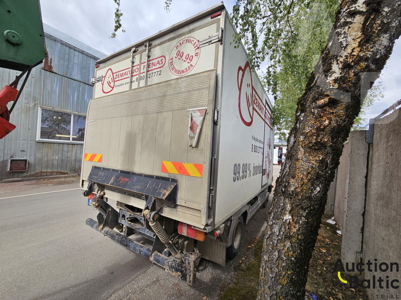 Mercedes-Benz 815 - Lastebil med kjøl: bilde 4 Mercedes-Benz 815 - Lastebil med kjøl: bilde 4