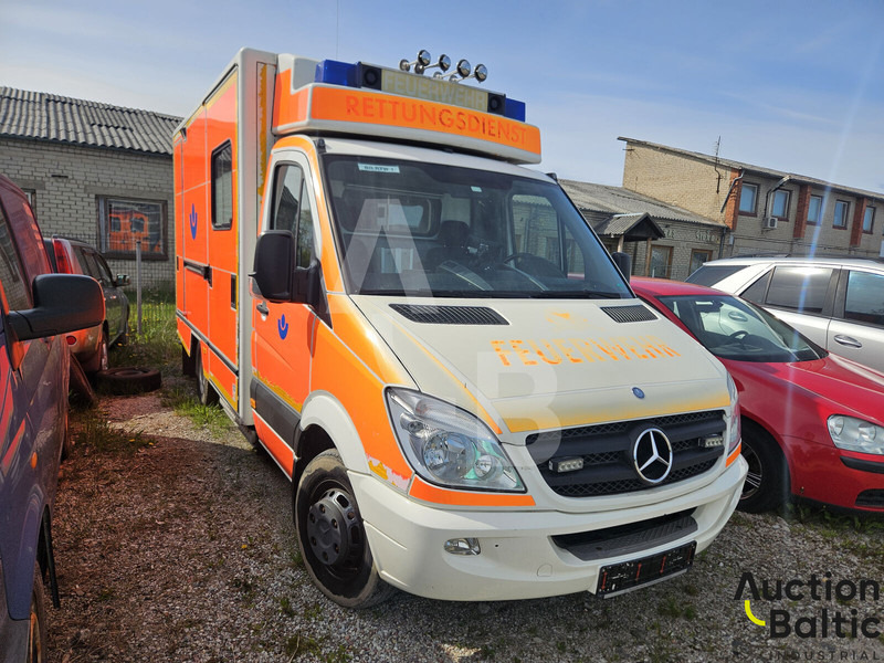 Mercedes-Benz Sprinter - Ambulanse: bilde 1 Mercedes-Benz Sprinter - Ambulanse: bilde 1