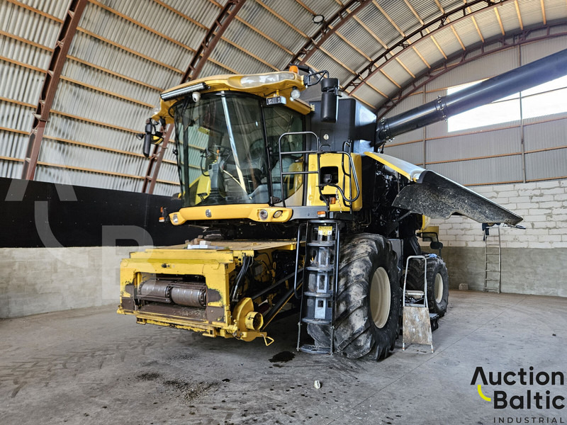 New Holland CR 9080 - Skurtresker: bilde 1 New Holland CR 9080 - Skurtresker: bilde 1